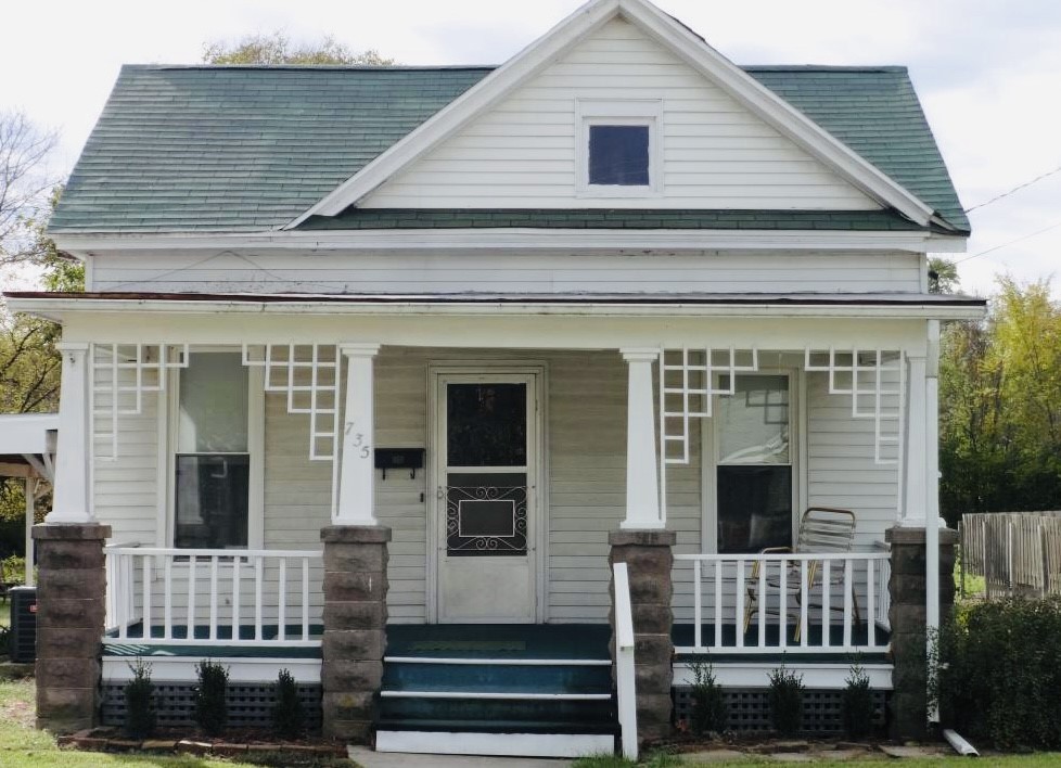 735 E. College