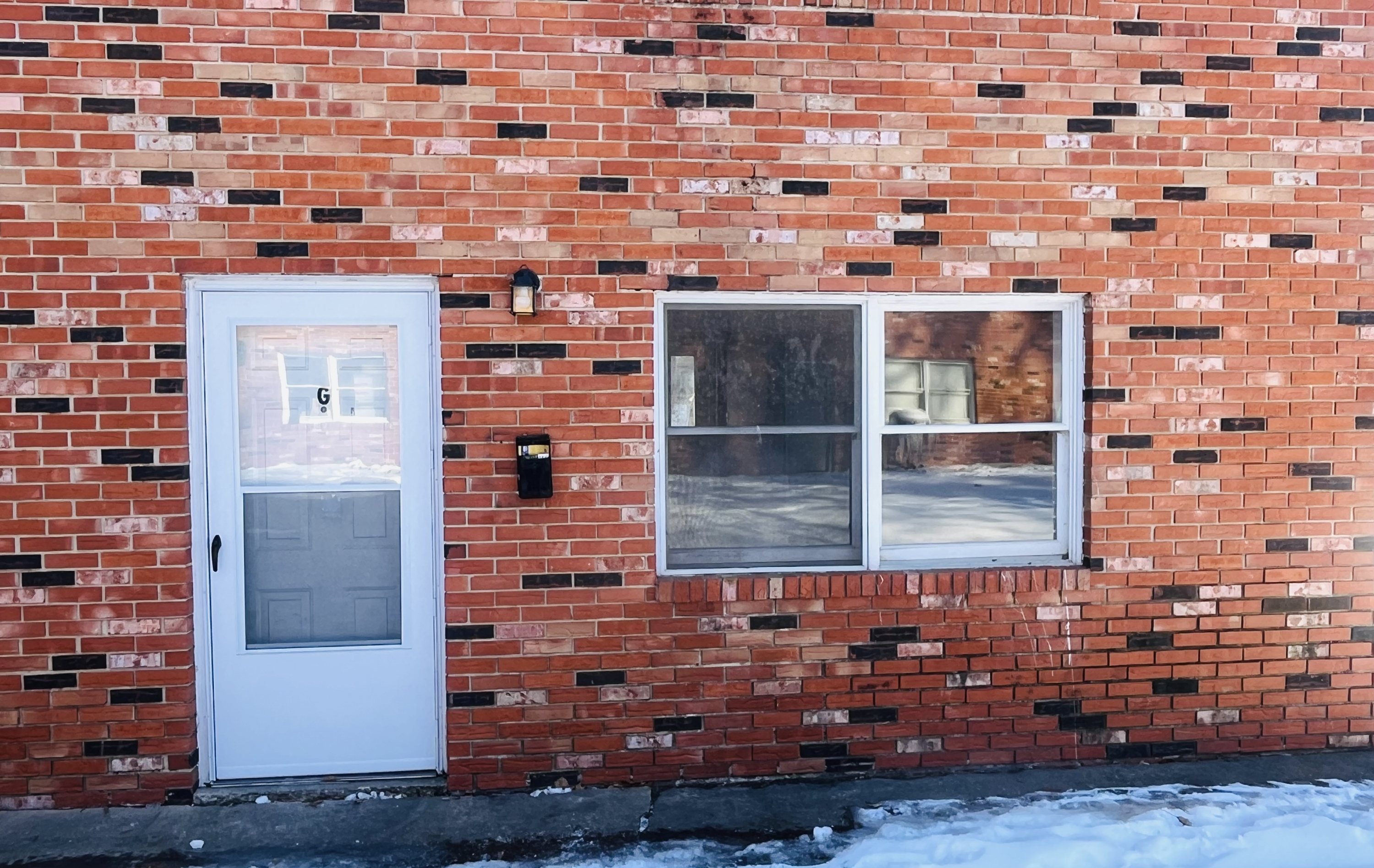 846 North Main Street - G