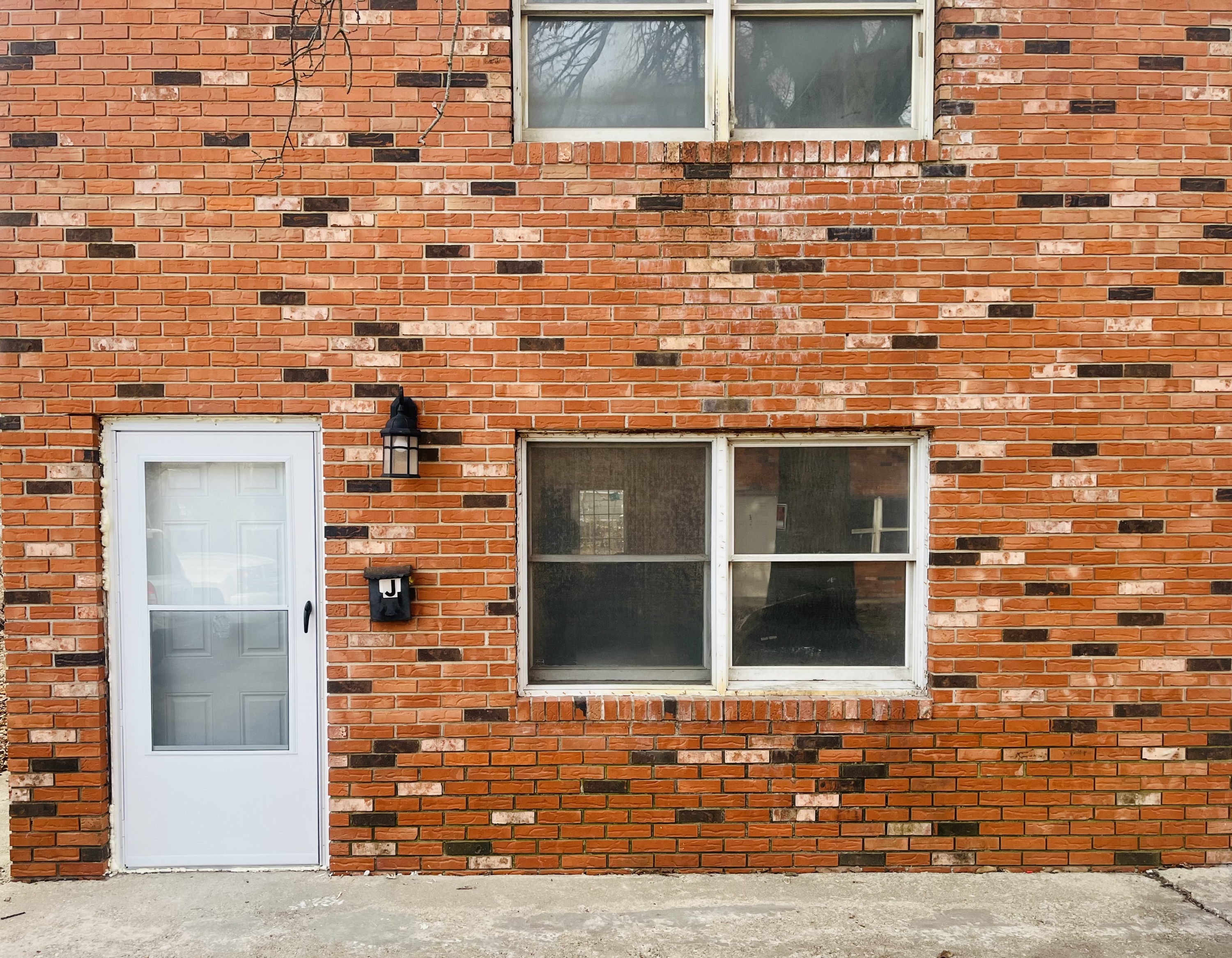 846 North Main Street - J